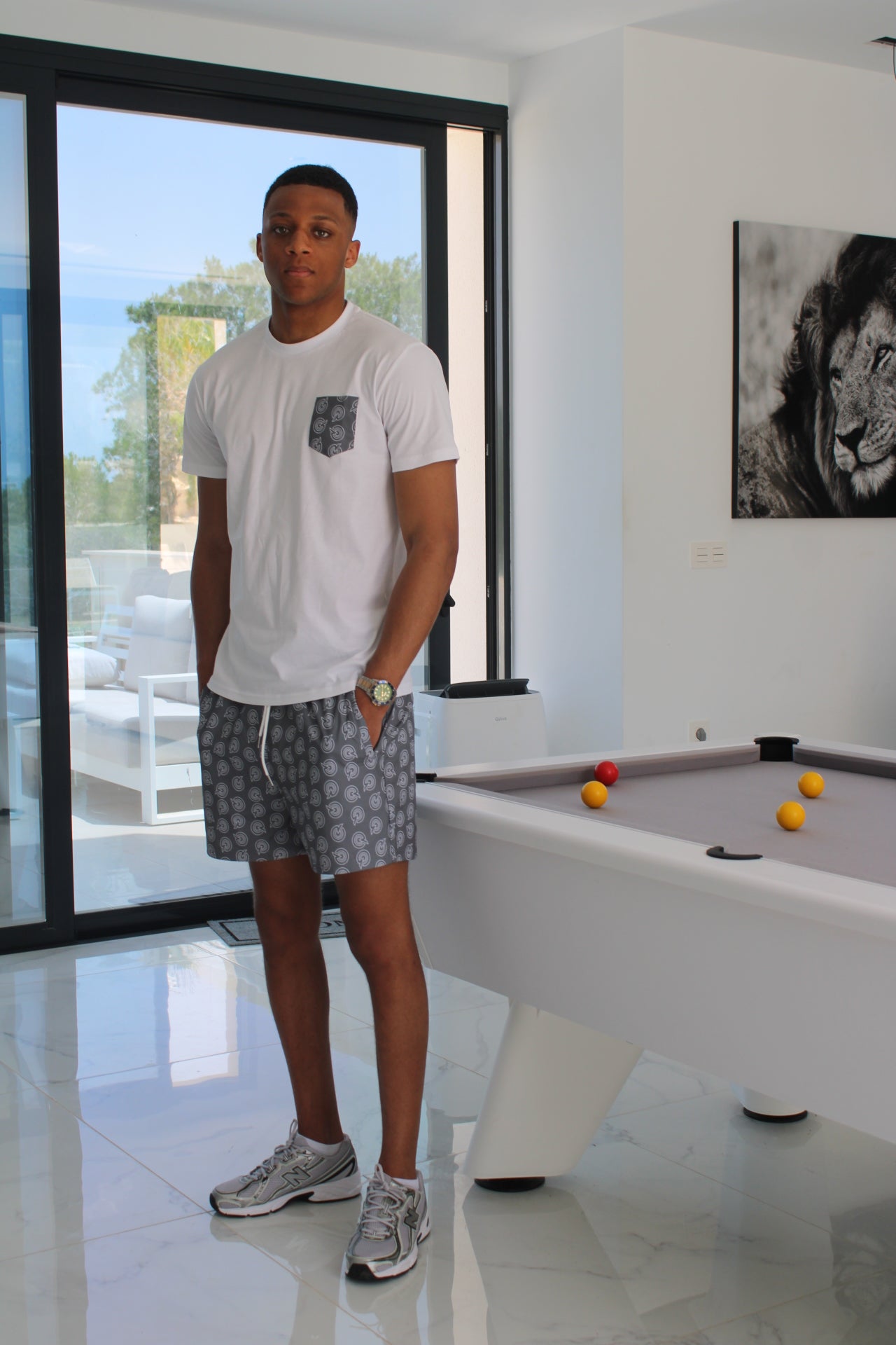 WHITE/MARL GREY OUTLINE Q POCKET TEE