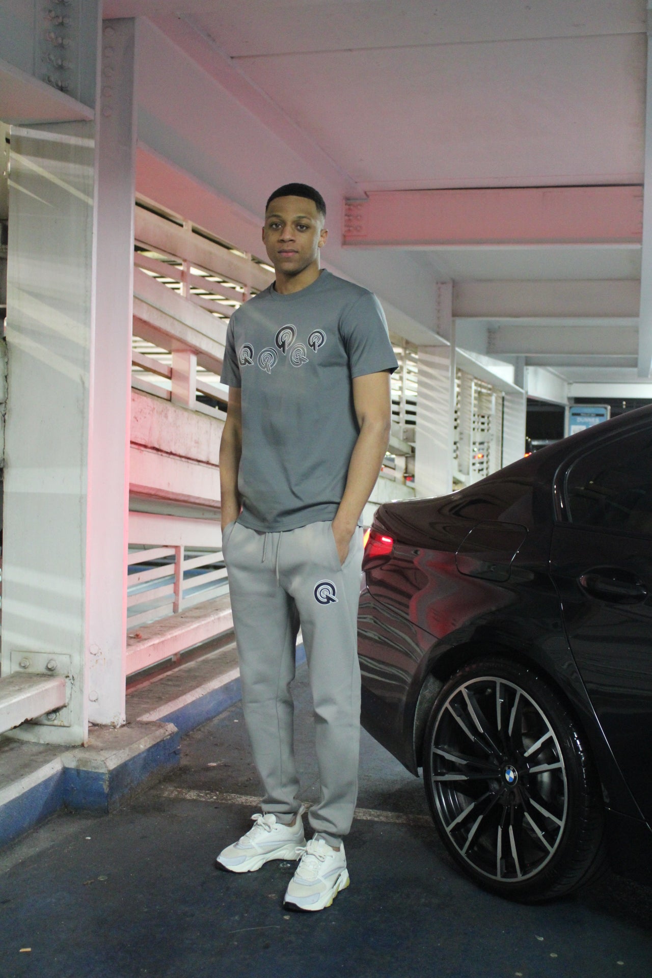 DARK MARL GREY/BLACK 5Q  LOGO TEE