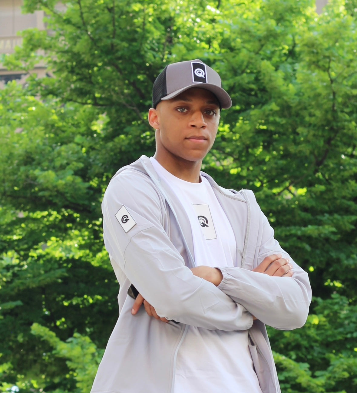 ASH GREY/BLACK REVERSED TRUCKER CAP