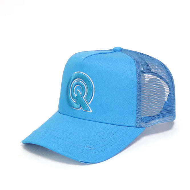 LIGHT BLUE/WHITE “Q” LOGO TRUCKER CAP