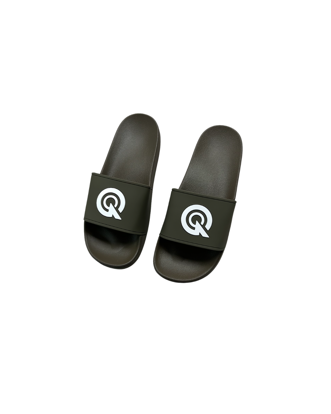 KHAKI “Q” LOGO SLIDES